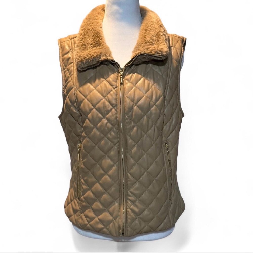 Vest Guess Large Quilted Faux Fur P-P20” L23”